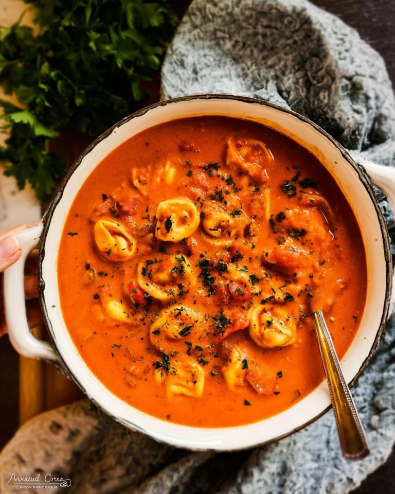 Creamy-Tomato-Tortellini-Soup-Recipe