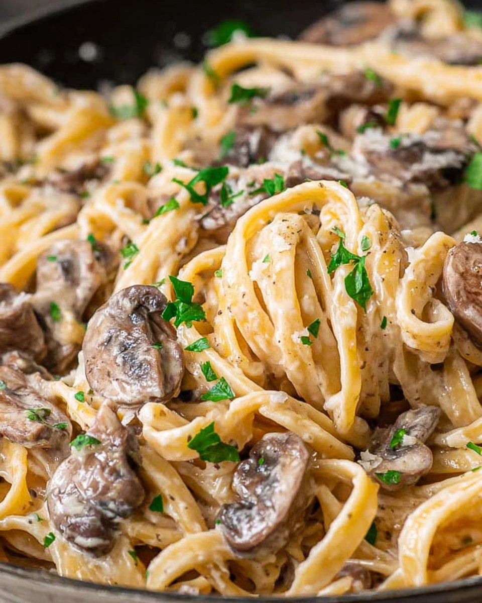 Creamy-Mushroom-Pasta-Recipe